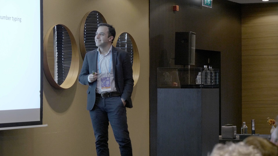 Masoud Zamani Esteki tijdens PGT-symposium