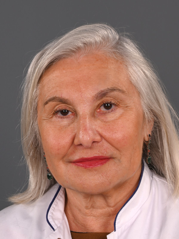 Dr. Encarna Gómez García