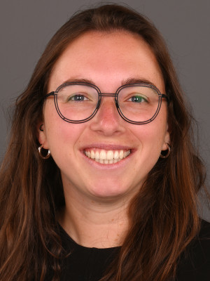 Dr. Leena Putzeys