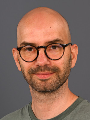 Dr. Jo Vanoevelen